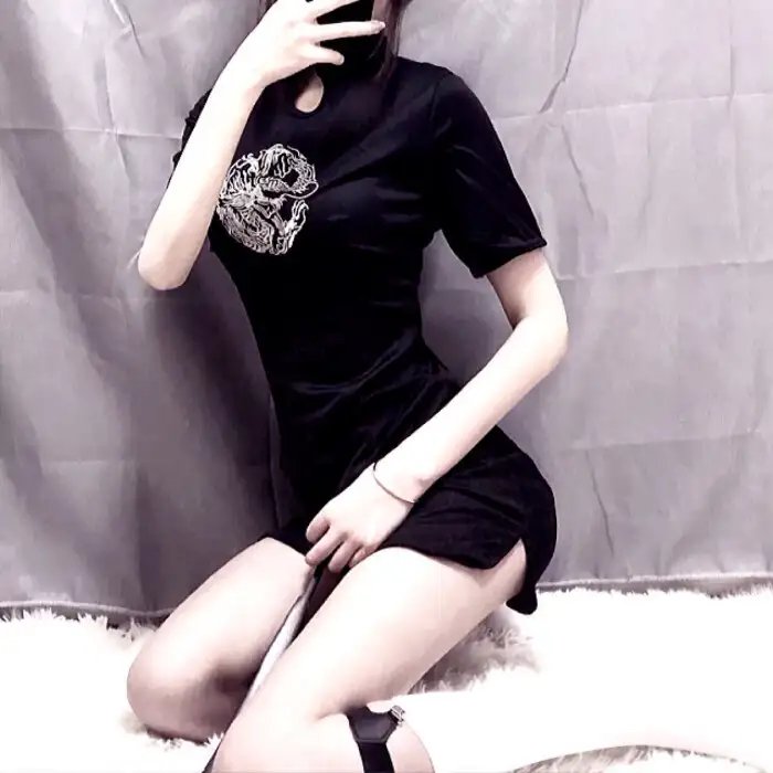 抓痕和乌鸦